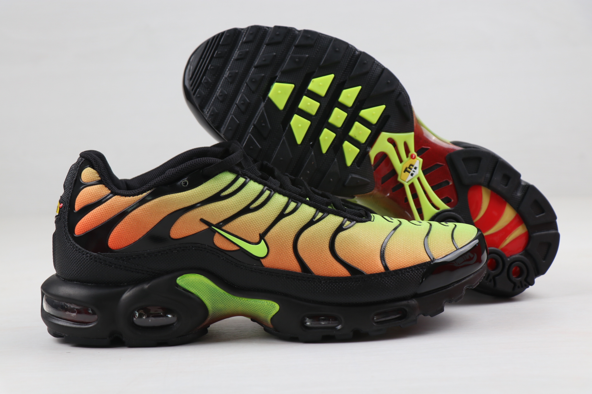 Men Nike Air Max PLUS Green Orange Black